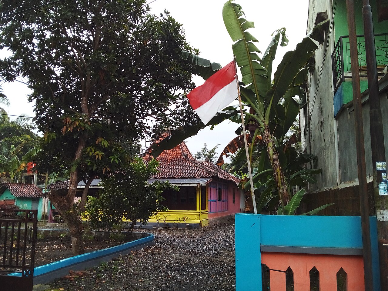 Pelatihan petugas